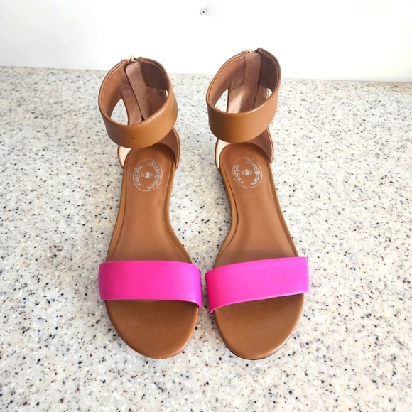 Brooks Brothers Pink and Tan Ankle Strap Sandals Size 7.5 - Picture 1 of 8